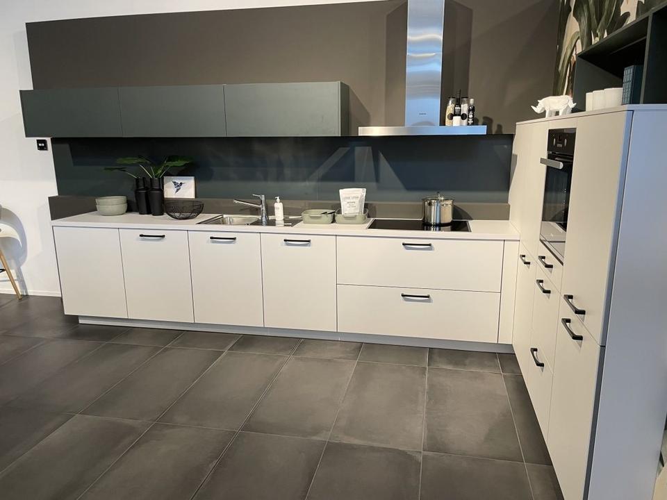 NEUE Einbauküche L-Form Küche in modern weiß ( individuell ) - Bild 2