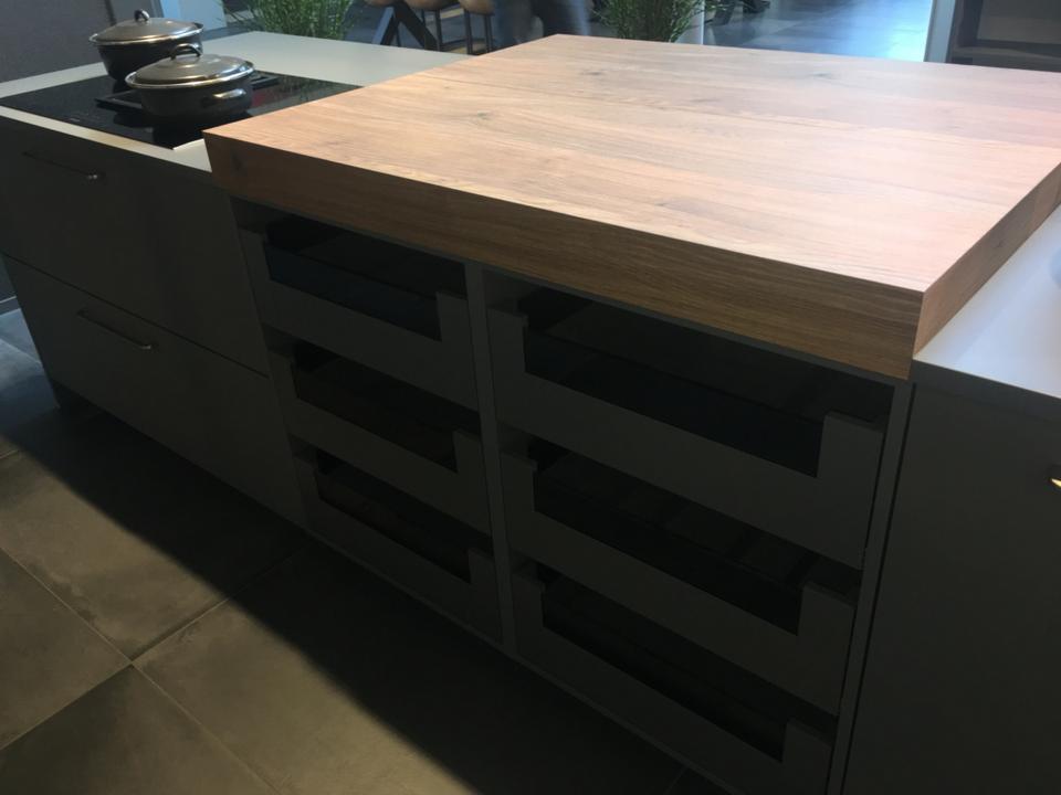 Insel Küche individuell geplant NEU Einbauküche - Bild 8