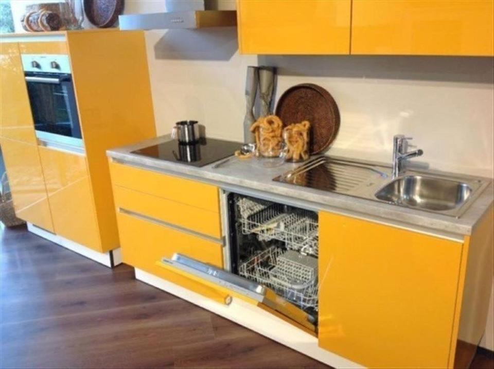 Grifflos Küche Echtlack in vielen Farbem 320 cm Küchenzeile NEU