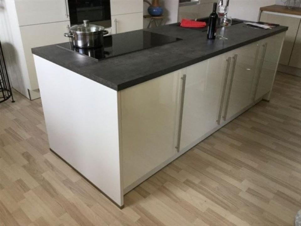 Einbauküche große Inselküche Kücheninsel mit Bora Kochfeld - Bild 10