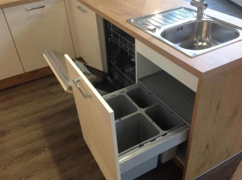 Neue Küche Individuell geplant Einbauküche 8 U- Form NEU - Bild 17