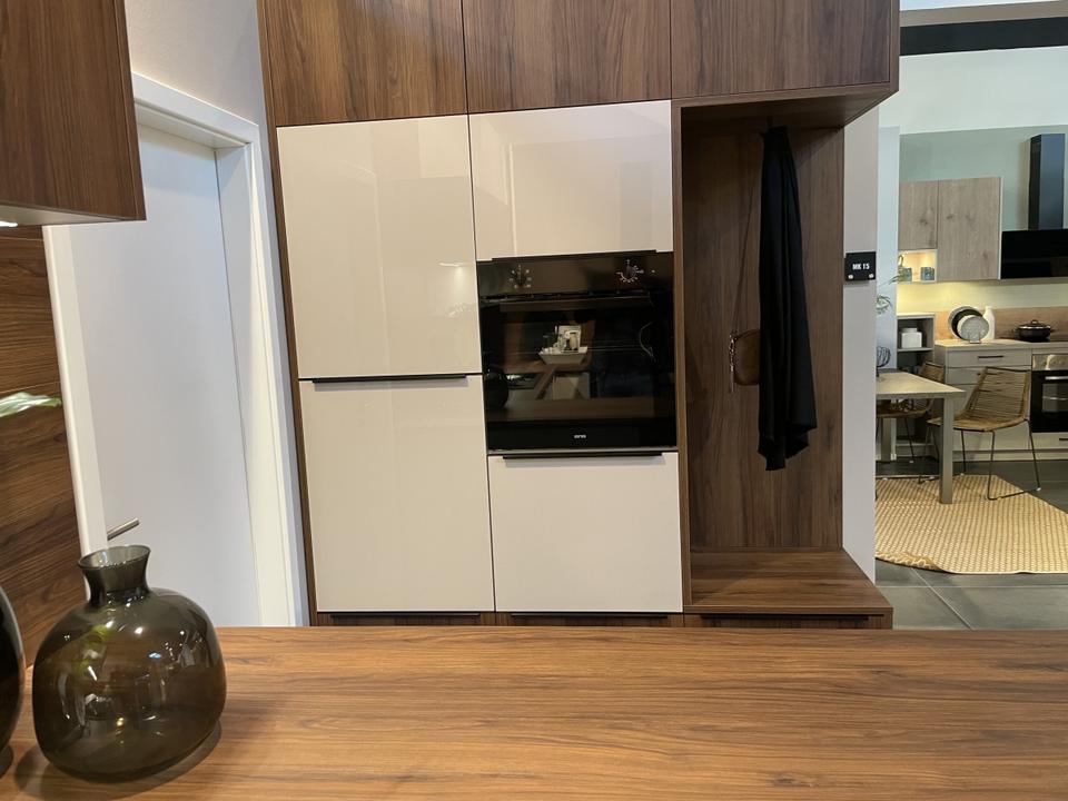 U Küche mit Theke Hochglanz Einbauküche Planbar - Bild 11