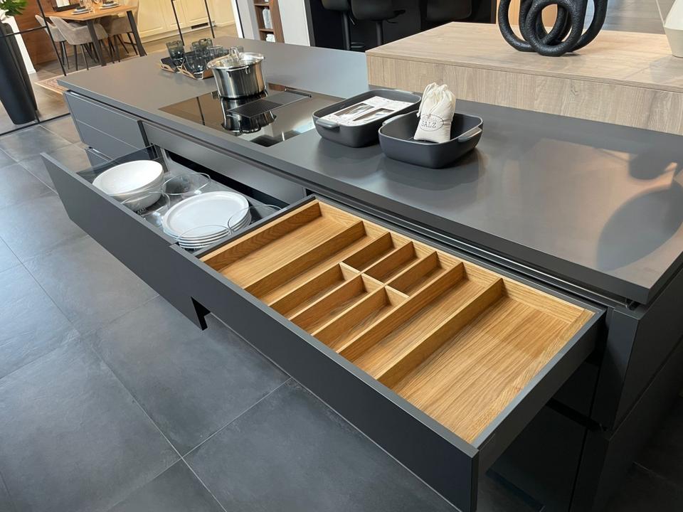 Neue Insel-Küche Einbauküche mit individueller Wunsch Planung - Bild 6