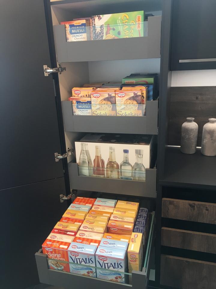 Inselküche 240x90 plus 3x Hochschrank Einbauküche freie Planung - Bild 10