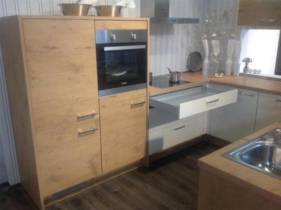 Neue Küche Individuell geplant Einbauküche 8 U- Form NEU - Bild 6