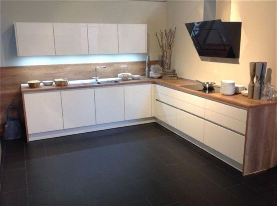 Neue L-Form Küche 305x245 Einbauküche Freie Planung