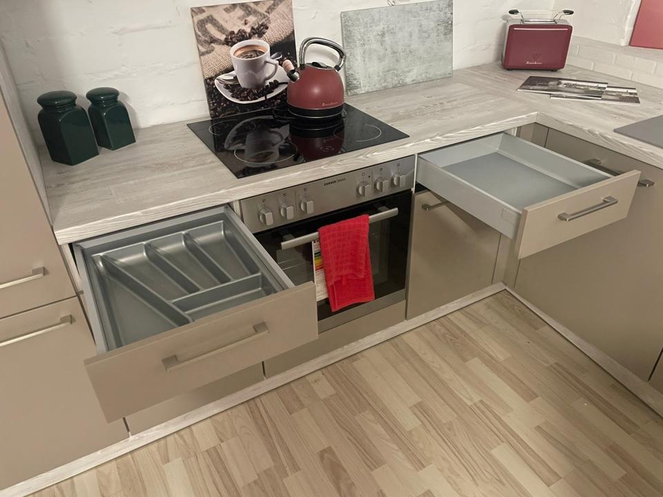 NEUE Einbauküche L-Form Küche in modern grau 275x185 individuell - Bild 4