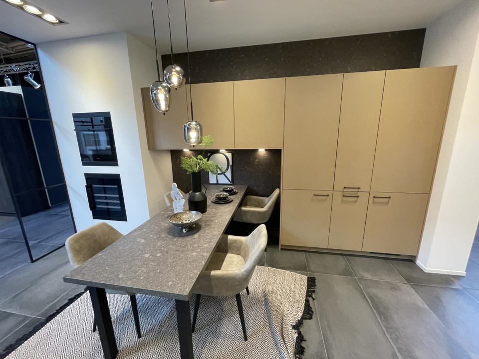 Zweizeilige Design Küche Einbauküche Planbar - Bild 3